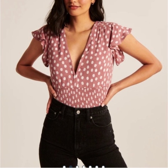 ABERCROMBIE & FITCH Pink & White Short Sleeve Smocked Waist Flutter Sleeve Top - Picture 1 of 7